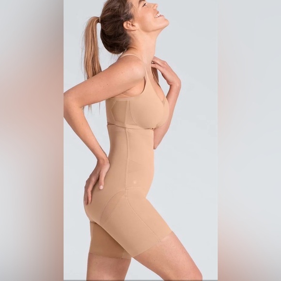 SuperPower Short - Picture 1 of 10